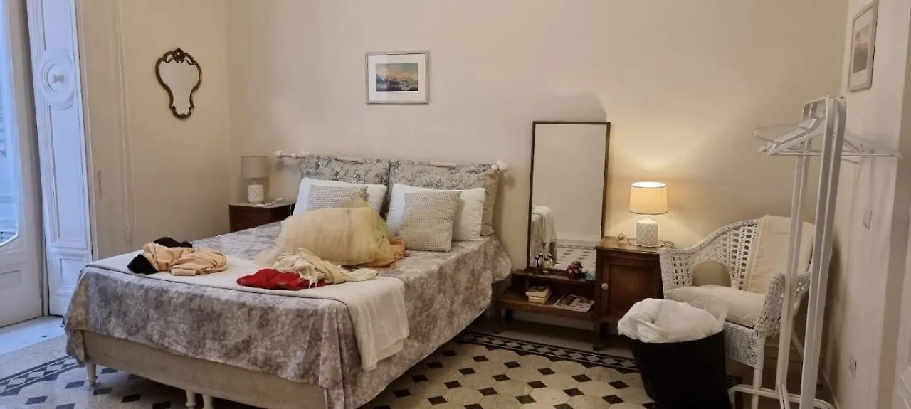 Dimora Donn'Alba Apartment Naples